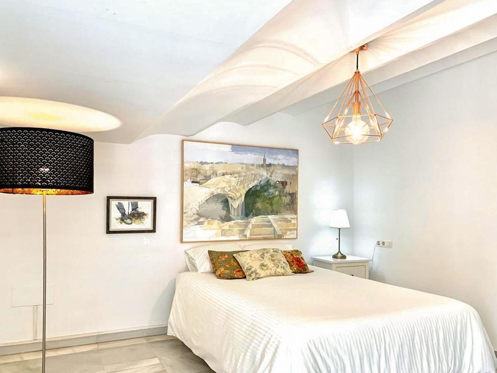 Charming 2 Bedroom Boutique Triplex Apartment With Private Terrace At Seville City Center By Ocityzen エクステリア 写真
