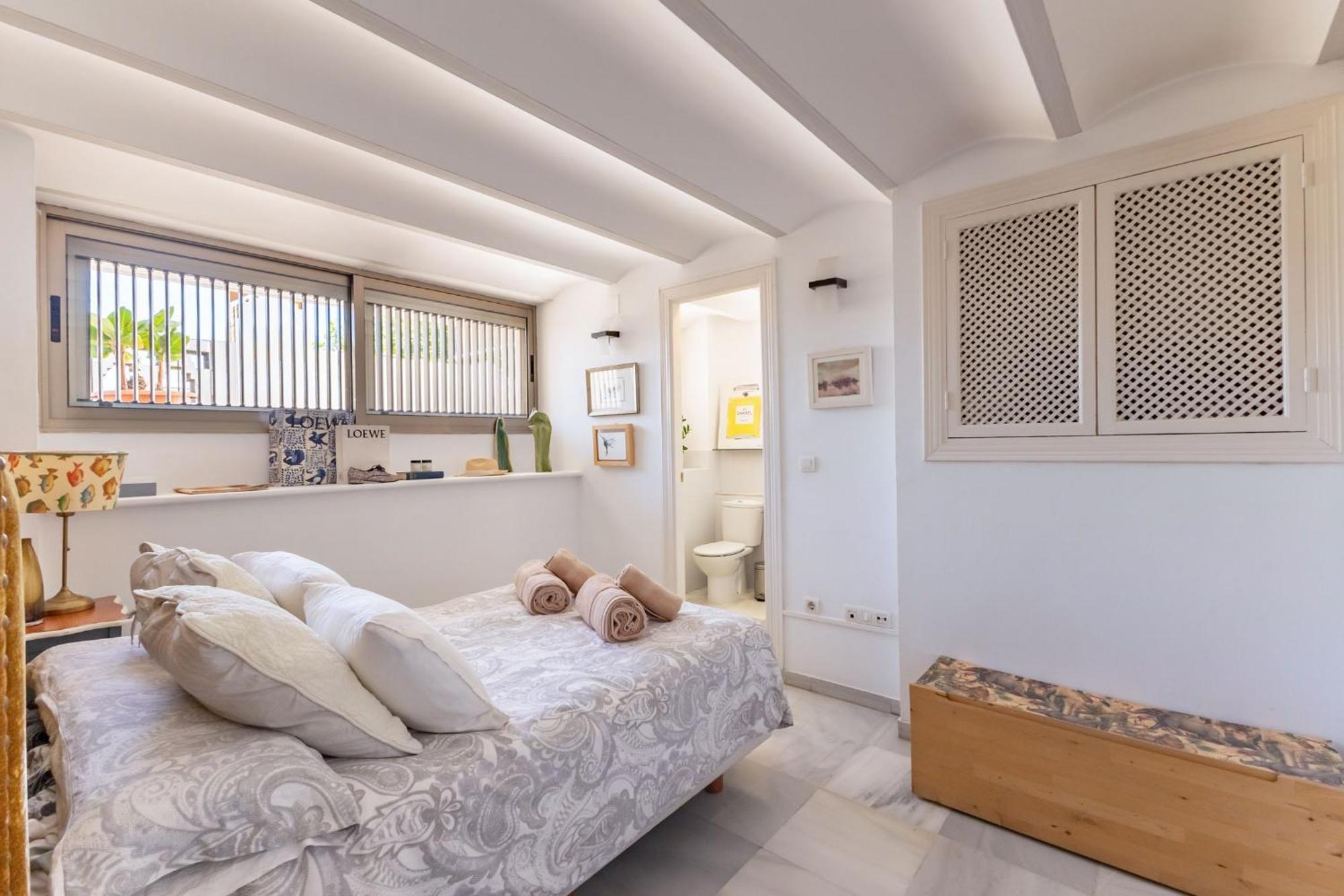 Charming 2 Bedroom Boutique Triplex Apartment With Private Terrace At Seville City Center By Ocityzen エクステリア 写真